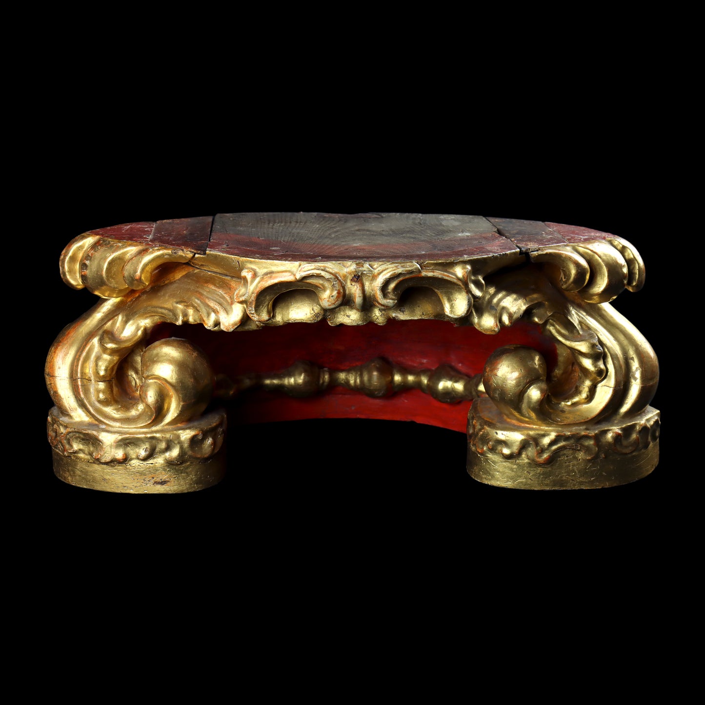 Giltwood Display Stand