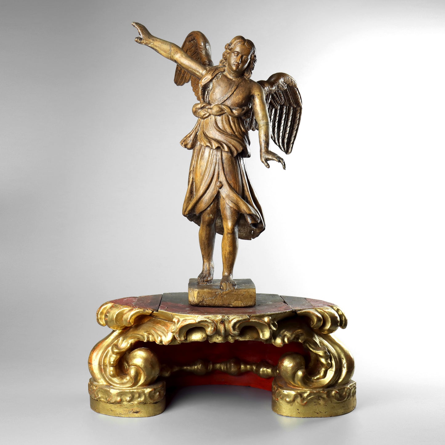 Giltwood Display Stand