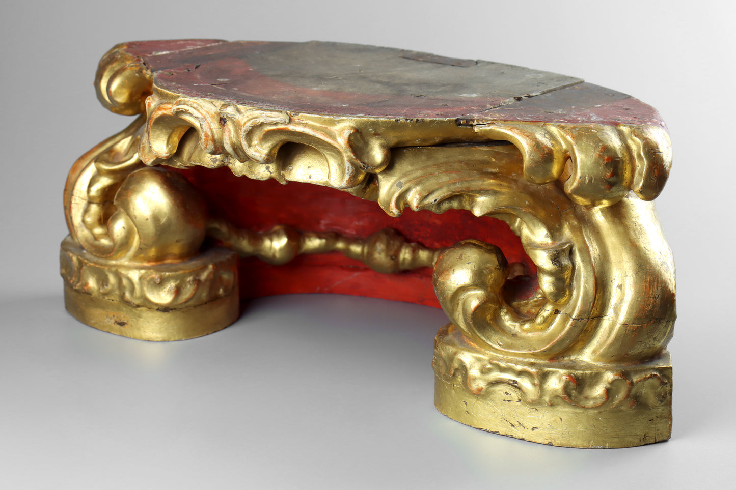 Giltwood Display Stand
