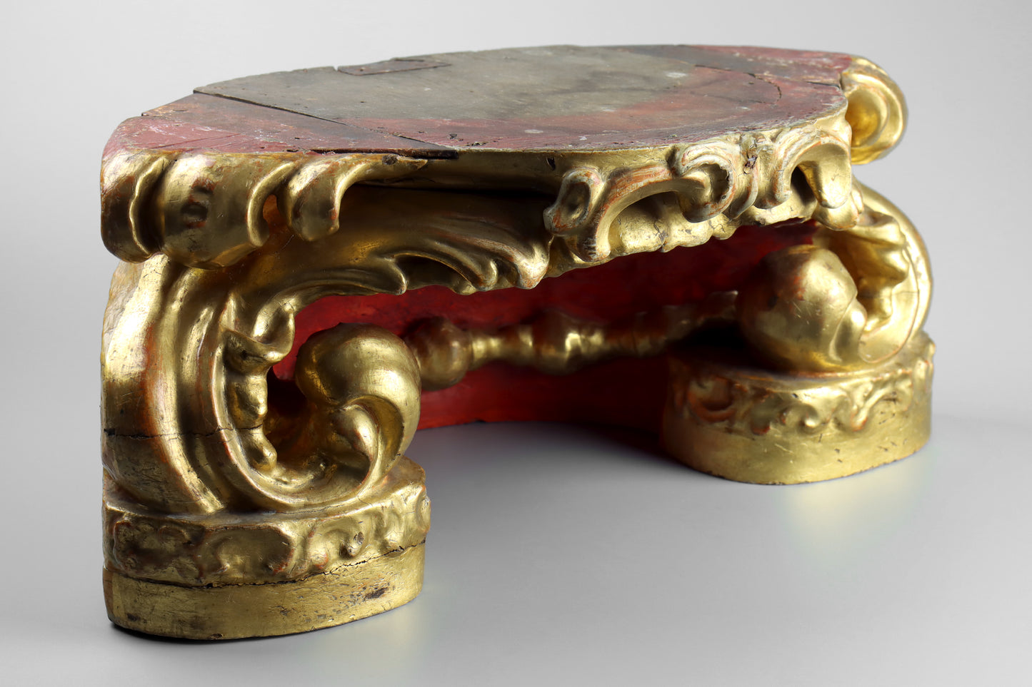 Giltwood Display Stand