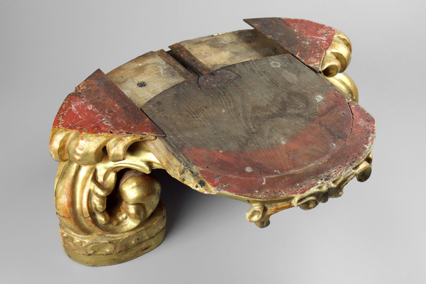 Giltwood Display Stand