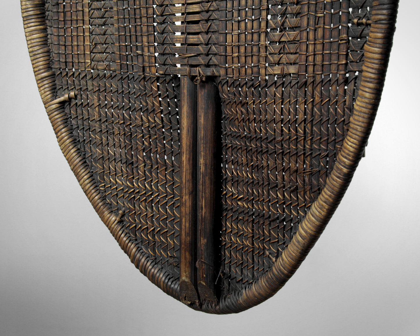 Mongo Wicker Shield