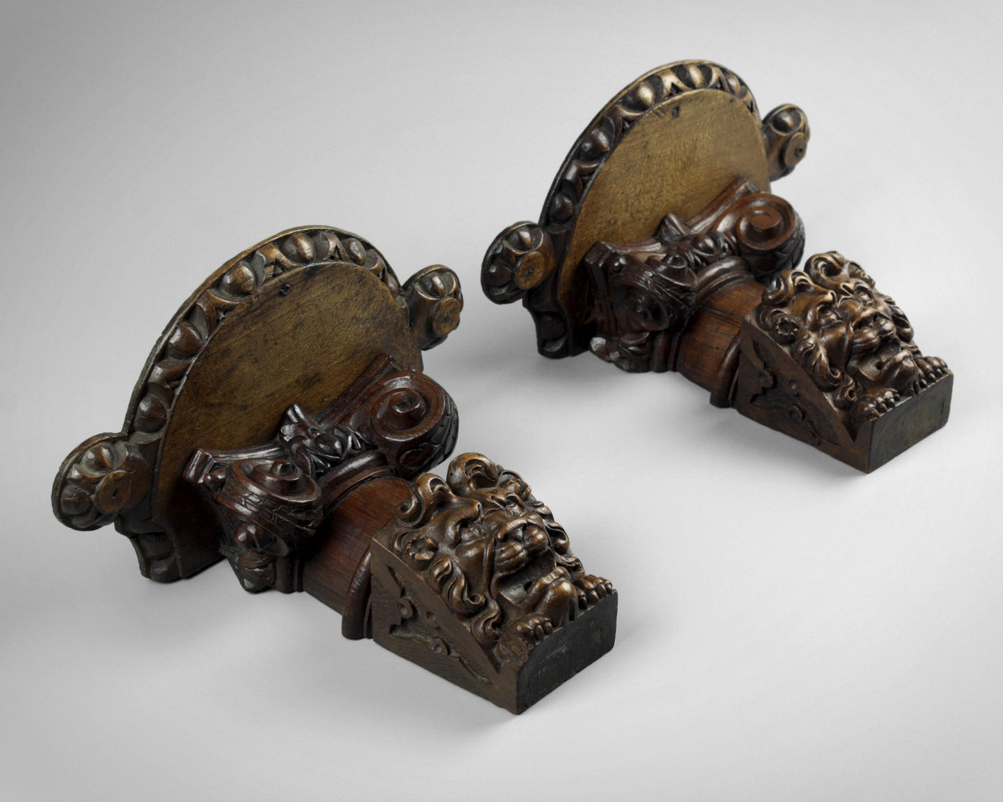 Pair of Lion Wall Brackets