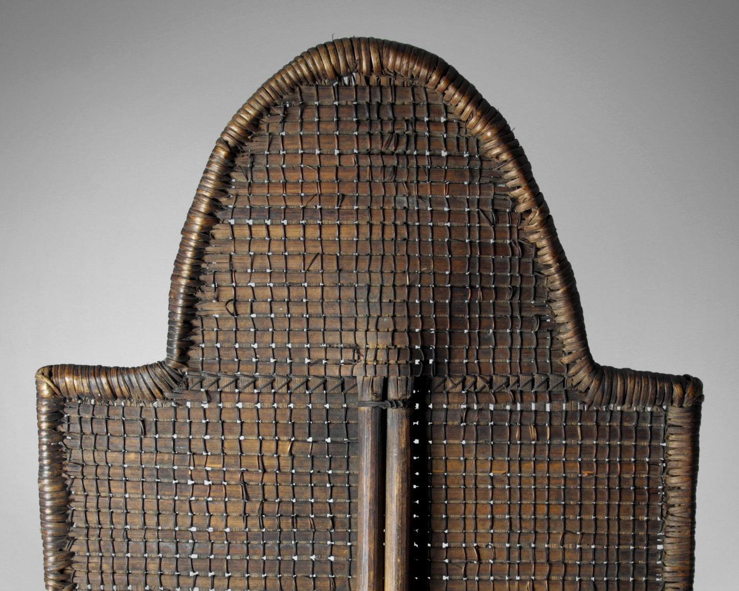 Mongo Wicker Shield