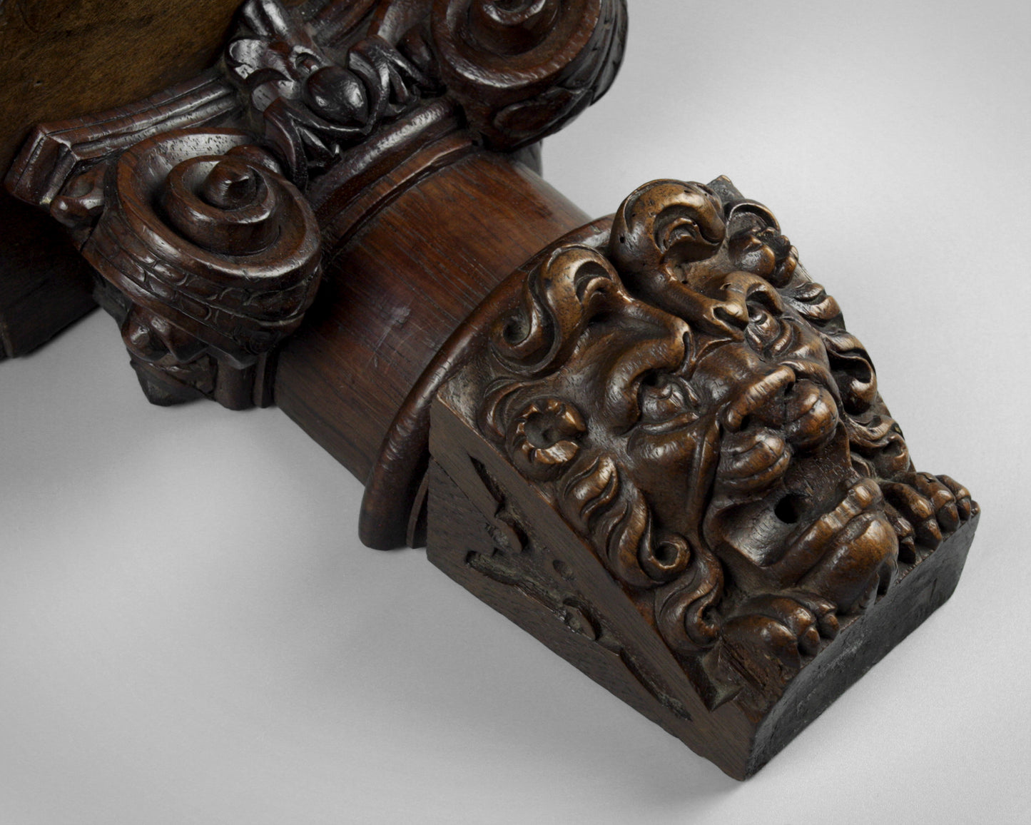 Pair of Lion Wall Brackets