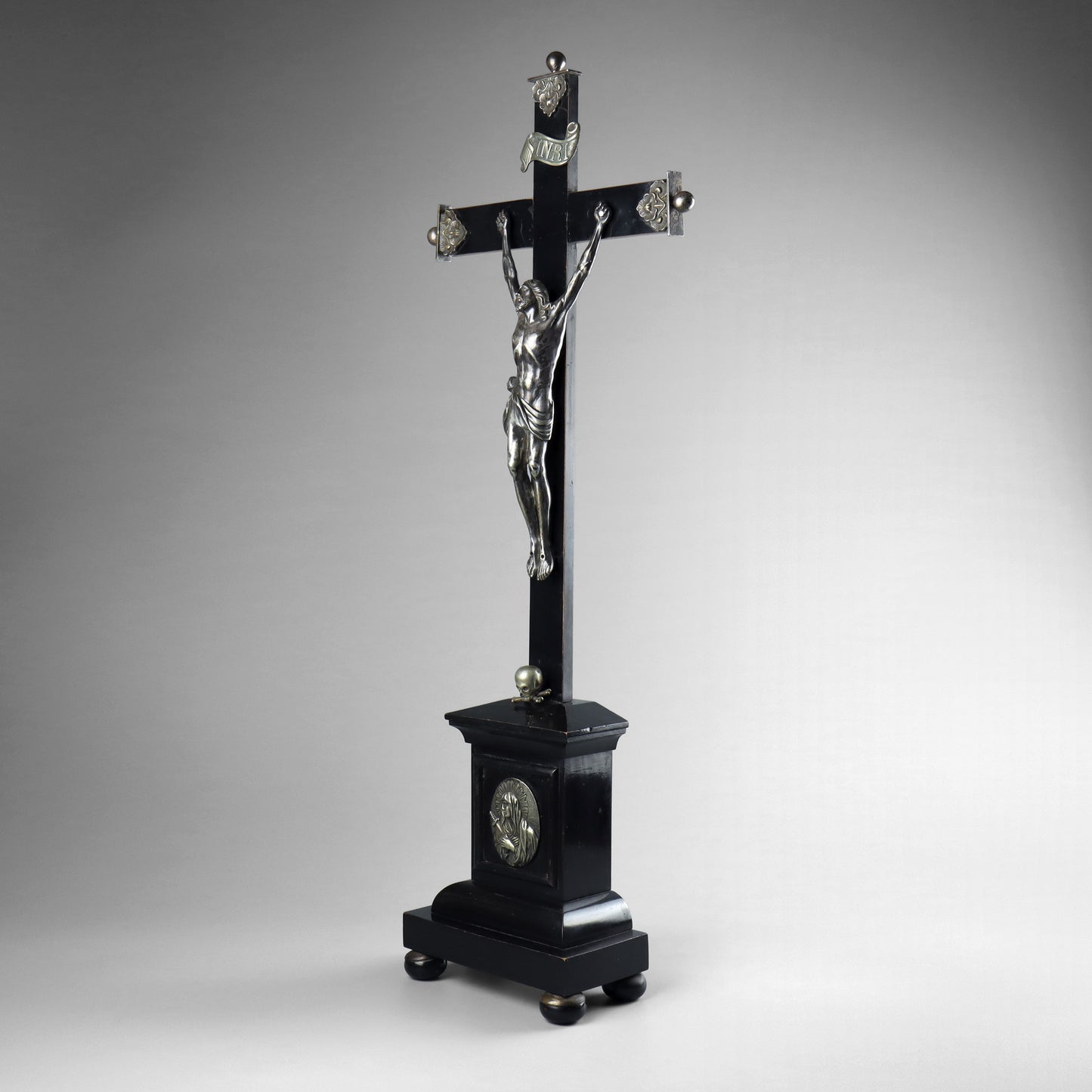 Ebonised Crucifix & Christ
