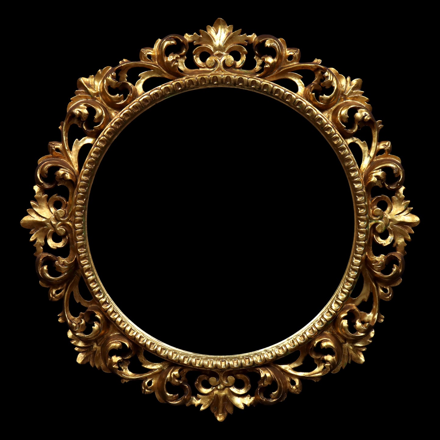 Tondo Florentine Carved Giltwood Frame