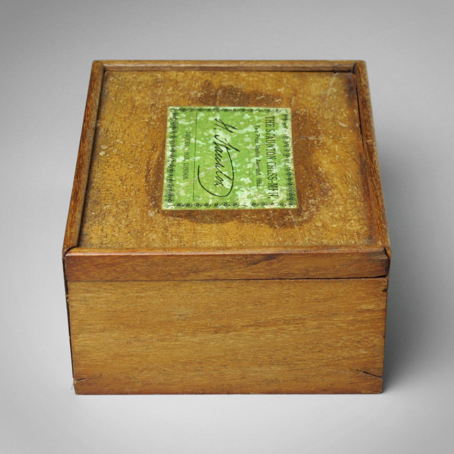 Jaques Staunton Chess Box