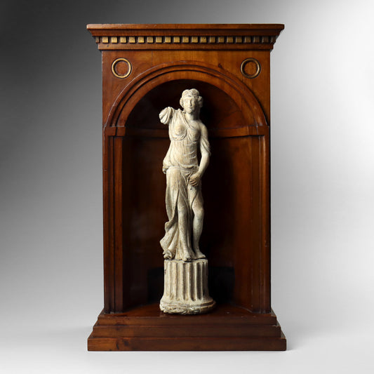 Neoclassical Niche Display